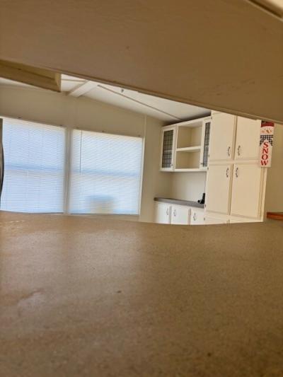 Photo 4 of 10 of home located at 43260 Bordeaux Ave. #680 Sterling Heights, MI 48314