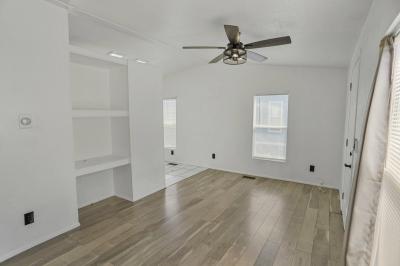 Photo 5 of 20 of home located at 7560 Woodman Place, Spc 58 Van Nuys, CA 91405