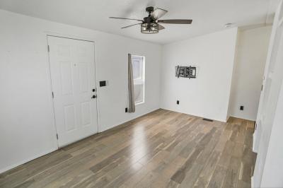 Photo 4 of 20 of home located at 7560 Woodman Place, Spc 58 Van Nuys, CA 91405