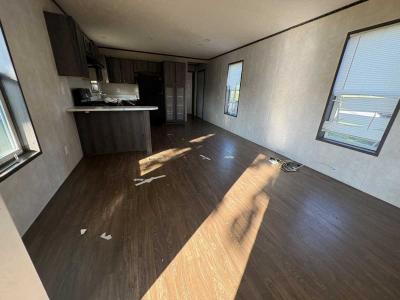 Photo 3 of 7 of home located at 113 Redwood Manor Park Pontiac, IL 61764