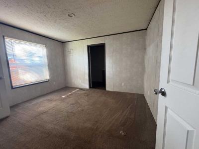 Photo 4 of 7 of home located at 113 Redwood Manor Park Pontiac, IL 61764