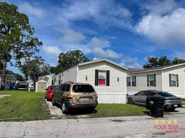 2000 WEST Mobile Home For Sale