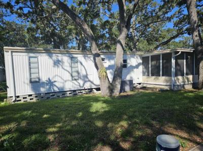 Photo 4 of 25 of home located at 9925 Ulmerton Rd., #152 Largo, FL 33771