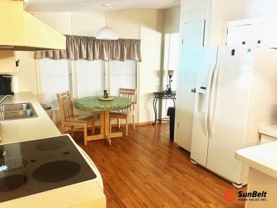 Photo 4 of 27 of home located at 606 Autumn Leaf Circle Wildwood, FL 34785