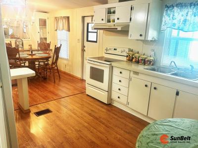 Photo 5 of 27 of home located at 606 Autumn Leaf Circle Wildwood, FL 34785