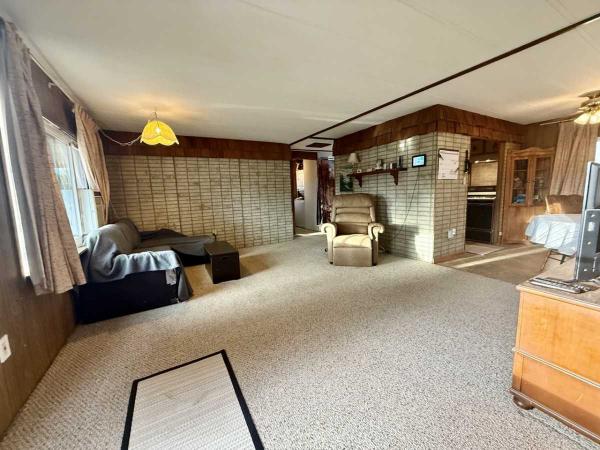 1972 PARK Mobile Home