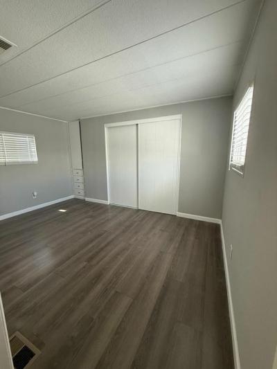Photo 5 of 7 of home located at 303 South Recker Road Mesa, AZ 85206