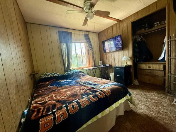 1972 PARK Mobile Home