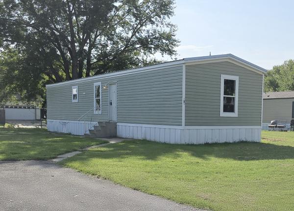 Photo 1 of 1 of home located at 1001 E Macarthur Rd, Lot 106 Wichita, KS 67216