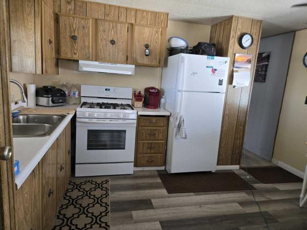 1977 Hillcrest Manufactured Home