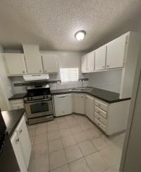 1987 Bayshore Manufactured Home