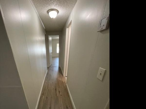 1987 Bayshore Manufactured Home