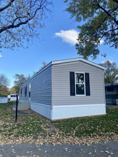 Photo 2 of 9 of home located at 2813 Hollypark Indianapolis, IN 46241