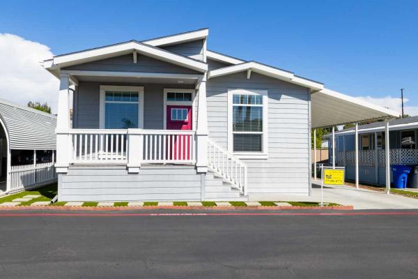 2017 Golden West GLE528F Manufactured Home