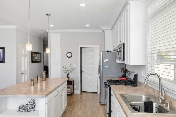 2017 Golden West GLE528F Manufactured Home