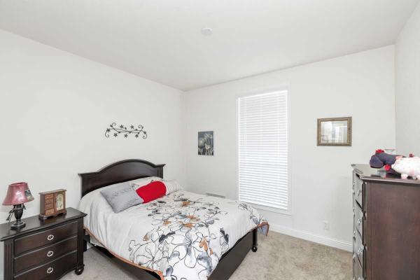 2017 Golden West GLE528F Manufactured Home