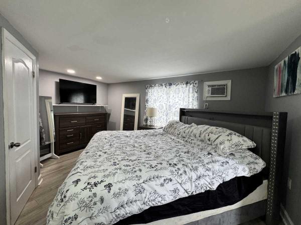 1974 Manufactured Home