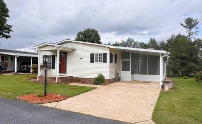 Photo 3 of 28 of home located at 354 River Oak Mills River, NC 28759