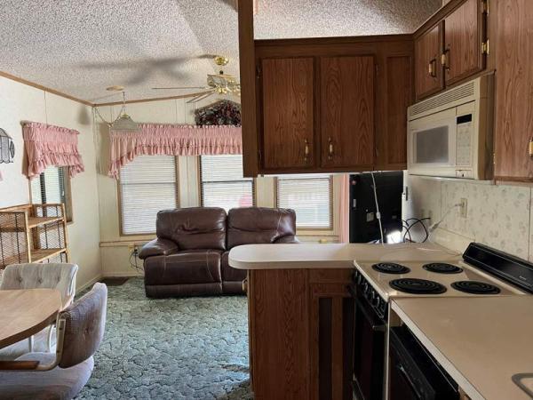 1989 Park Manufactured Home