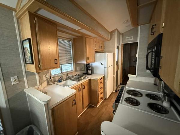 1993 Cavco Manufactured Home