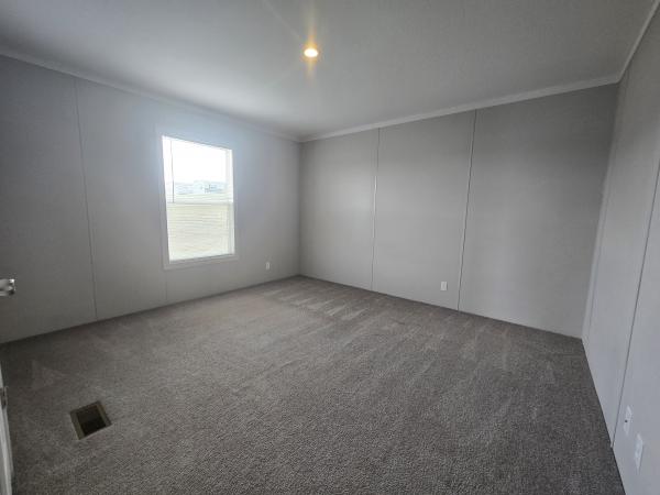 2021 Champion CSD2842J Mobile Home