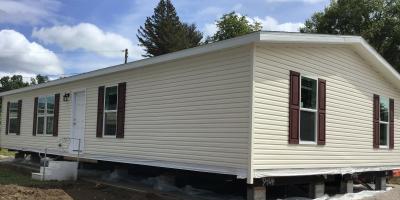 Mobile Home at 9 East Woodside Holland, OH 43528