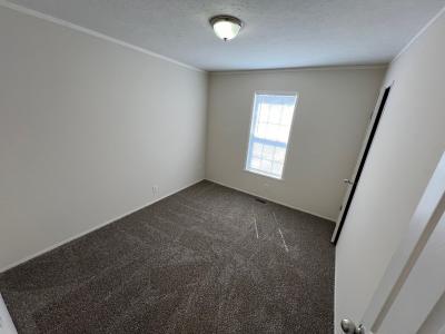 Photo 4 of 7 of home located at 7798 Kimberly Newport, MI 48166