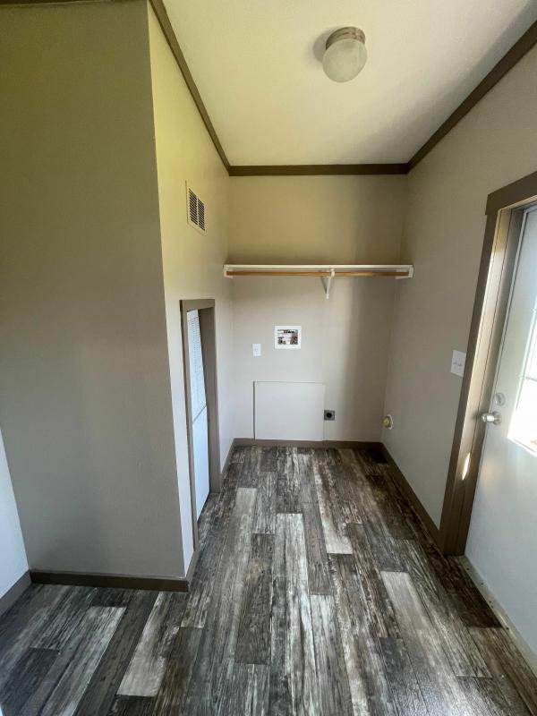 2018 Clayton Homes Inc Manor Hill Mobile Home