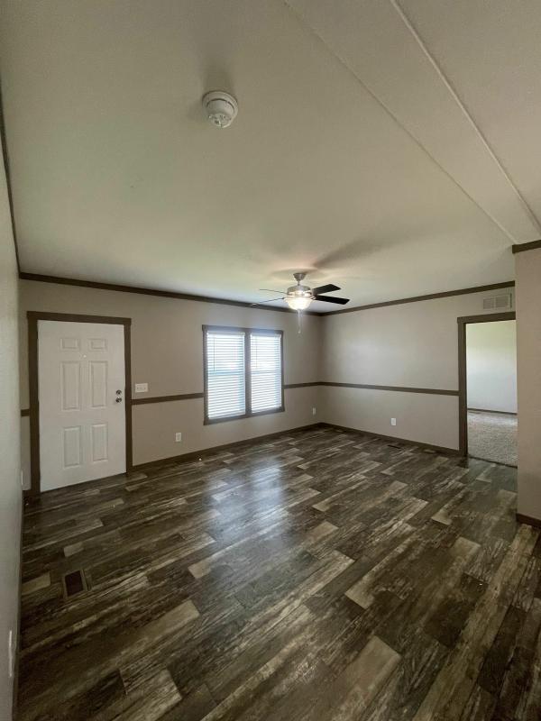 2018 Clayton Homes Inc Manor Hill Mobile Home