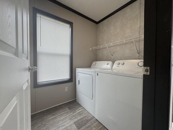 2019 CAVCO 430HH16763H Mobile Home