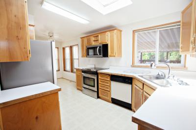 Photo 4 of 24 of home located at 1699 N. Terry #134 Eugene, OR 97402