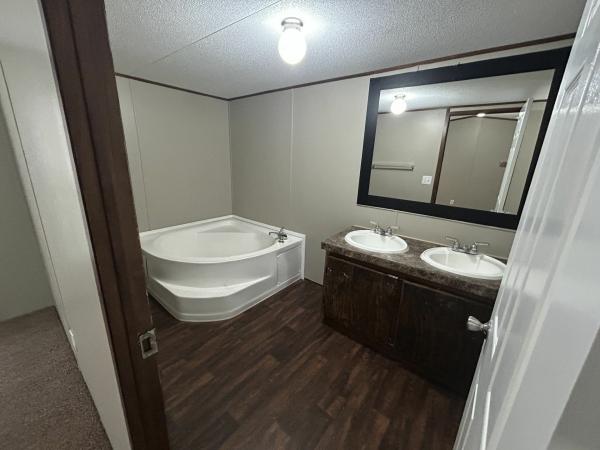 2016 Fleetwood Berkshire Mobile Home