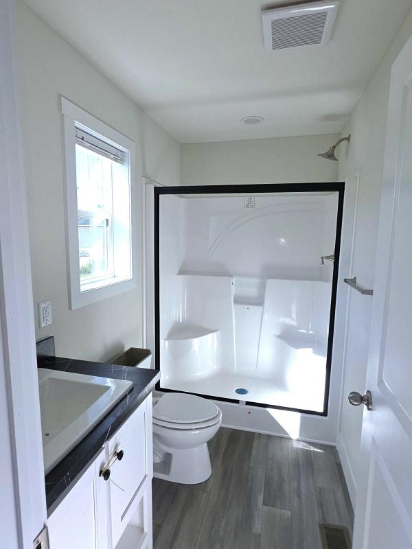 2025 Clayton Layla 81TMP16522AH25S Mobile Home