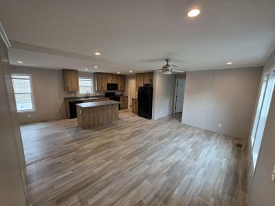 Photo 4 of 29 of home located at 90 Thomas Lane #457 Chaska, MN 55318
