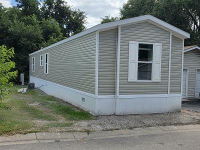 Photo 2 of 21 of home located at 92 Thomas Lane #459 Chaska, MN 55318