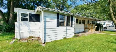 Photo 3 of 24 of home located at 920 Victoria Circle Lynwood, IL 60411