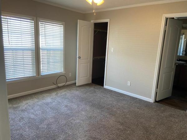 2016 Clayton Homes Inc Yes Mobile Home