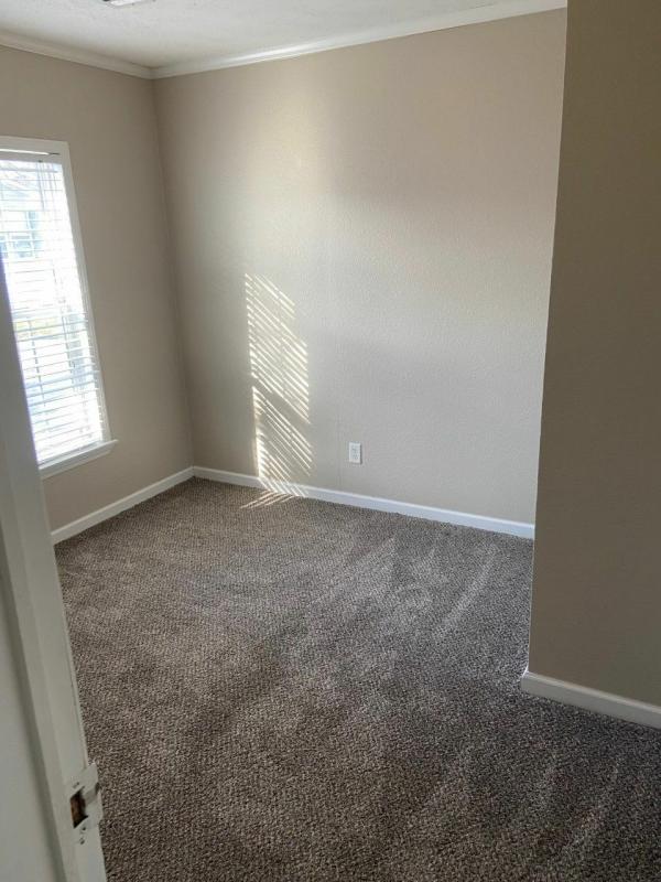 2016 Clayton Homes Inc Yes Mobile Home