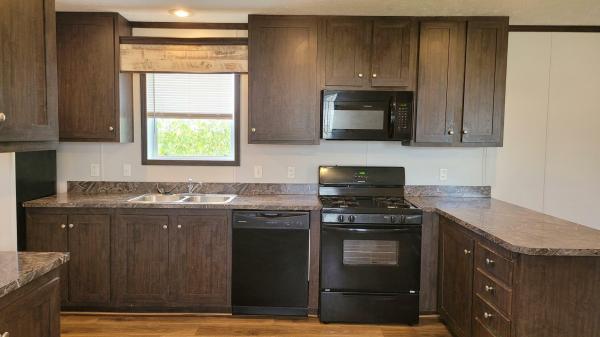 2017 Clayton Homes Inc Pulse Mobile Home