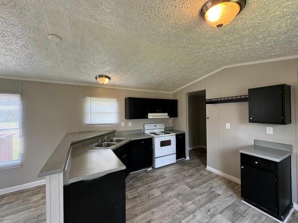 2005 Horton Homes Inc Mobile Home For Sale