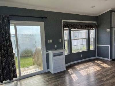 Photo 5 of 11 of home located at 6941 Macdonald Court, Lot 25 Zephyrhills, FL 33541