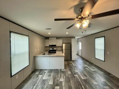 Photo 4 of 22 of home located at 38 Tower Manor Cir W Auburndale, FL 33823