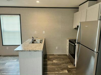Photo 4 of 21 of home located at 38 Tower Manor Cir W Auburndale, FL 33823