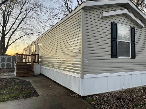Photo 1 of 2 of home located at 4320 Hickory Trail West Lot 116 Indianapolis, IN 46203