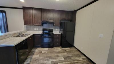 Mobile Home at 113 Applewood Ln. Lot 57 Columbus, MI 48063