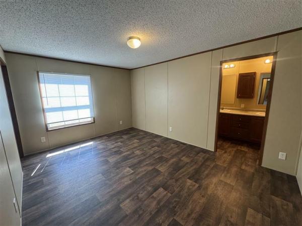 2018 LH168032L-F  Home