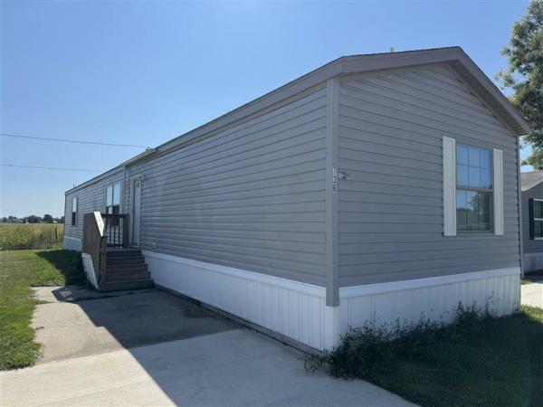 Photo 1 of 2 of home located at 2220 Dunkelburg Rd Lot#736 Fort Wayne, IN 46819