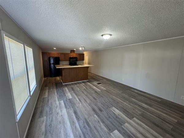 2017 1680-32L  Home