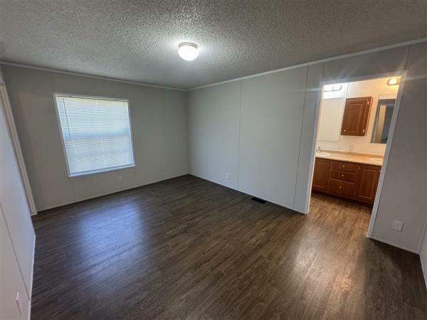 2017 1680-32L  Home