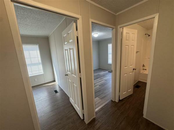 2017 1680-32L  Home